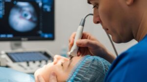 ¿Qué es una ecografía ocular? La guía completa para tu primer examen
