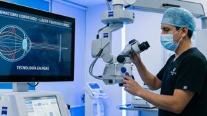 <p>Revisa qué tecnologías se usan en Perú para corregir el astigmatismo durante la cirugía de cataratas y cómo influyen en la precisión visual postoperatoria.</p>
